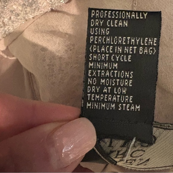 Carmen Marc valvo beaded gown - Picture 11 of 11